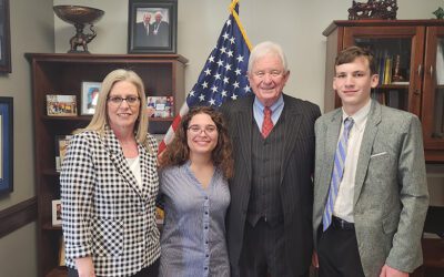 LOCAL YOUNG LEADERS ATTEND CO-OP LEADERSHP EVENT IN NASHVILLE